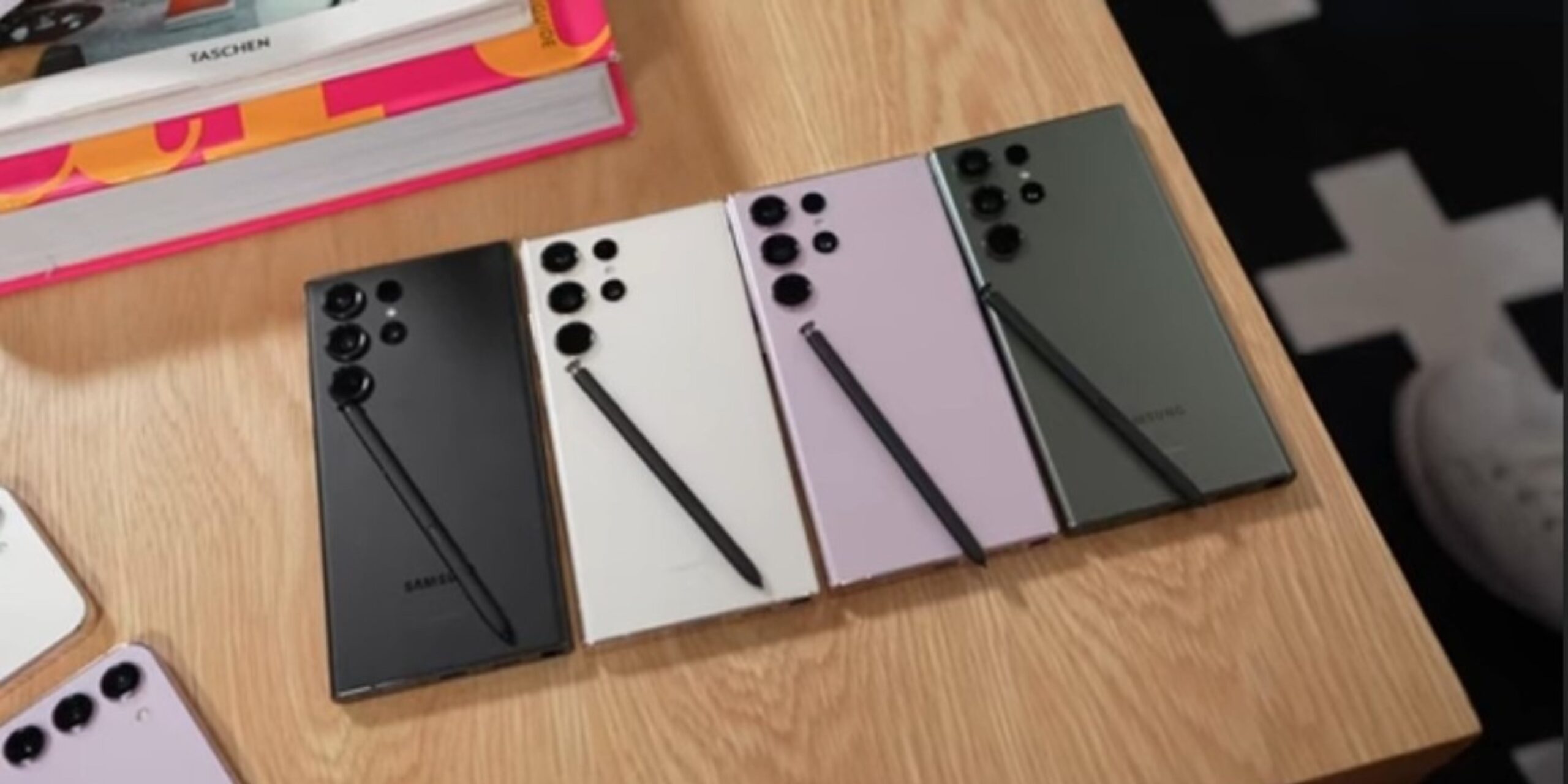 Samsung Galaxy new features add auto call translation